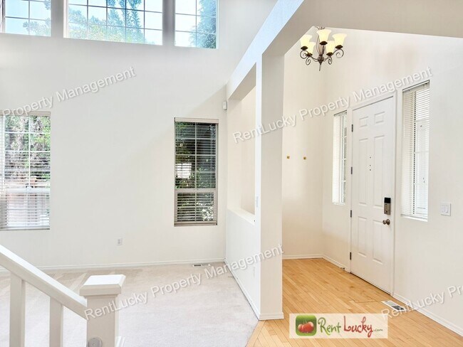 Building Photo - 1401 62nd Ct SE