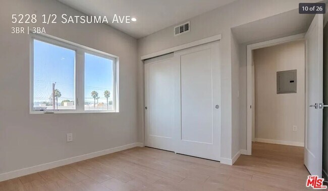 Building Photo - 5228 Satsuma Ave