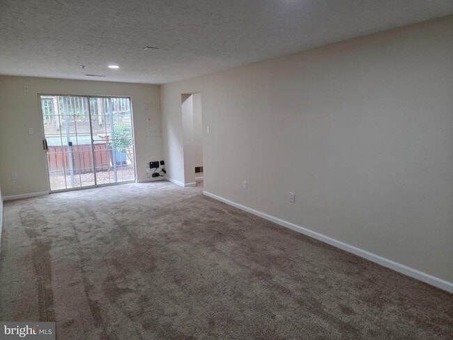 Building Photo - 4604 Deepwood Ct