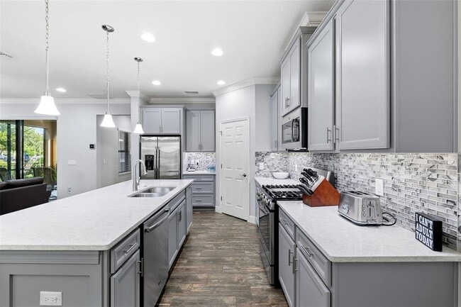 Building Photo - 12990 Wildgrass Trl