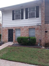 Building Photo - 1846 Hollister St