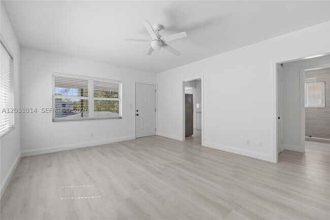 Building Photo - 2240 SW 16th St