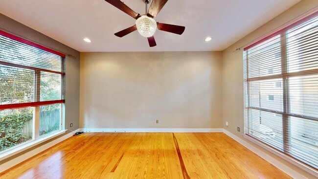Building Photo - 2062 Atherton Heights Ln