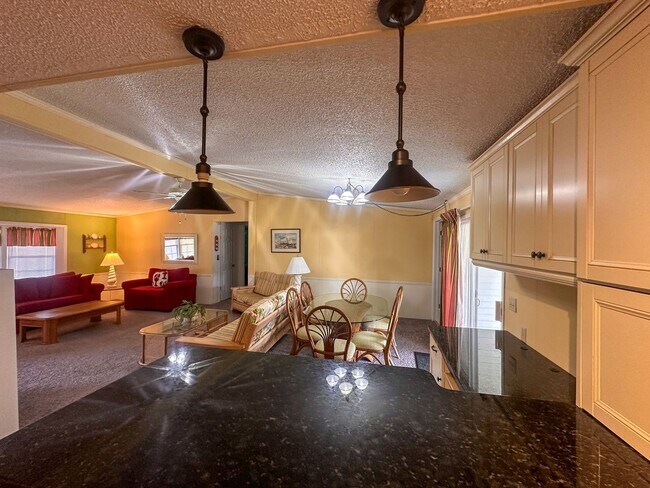 Building Photo - 5 Bedroom Beach House