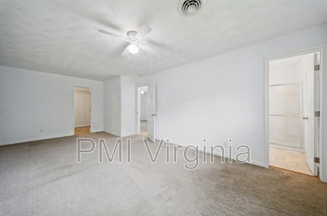 Building Photo - 5389 Susquehanna Dr