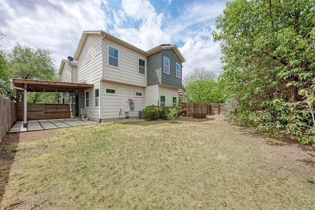 Building Photo - 1000 Taulbee Ln