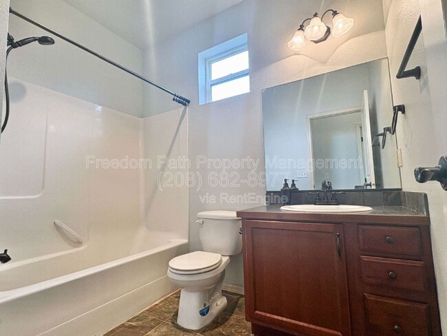 Building Photo - 2648 Iago St