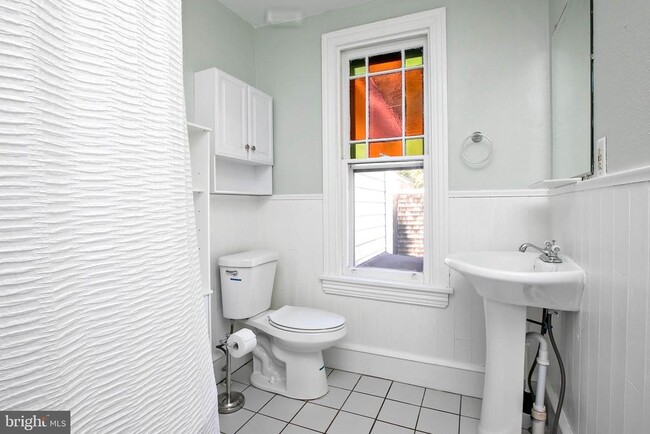 Building Photo - 208 S Atlantic Ave