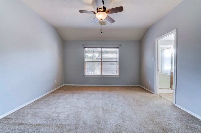 Building Photo - 47 Wickerdale Pl