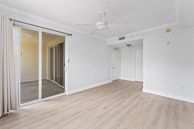 Building Photo - 3308 Renaissance Way