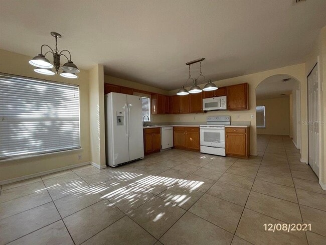 Building Photo - 551 Farmingham Ct