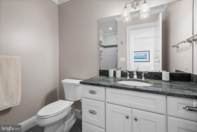 Building Photo - 5600 Brite Dr