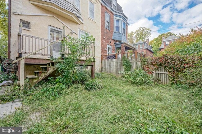 Building Photo - 1119 S 46th St