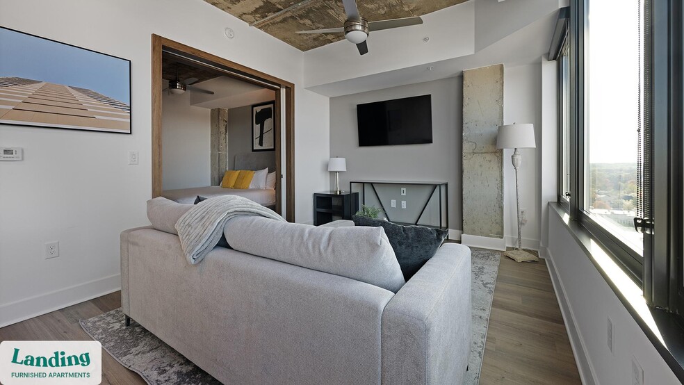 Building Photo - 5201 Leesburg Pike