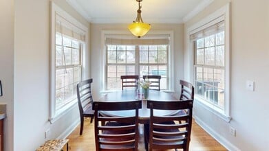 Building Photo - 9316 Shingle Oak Dr