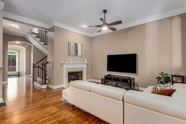Building Photo - 3019 Riverstone Tr