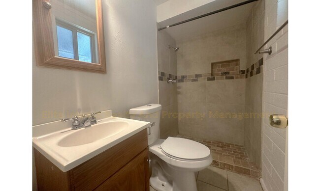 Building Photo - 6768 E Lurlene Dr