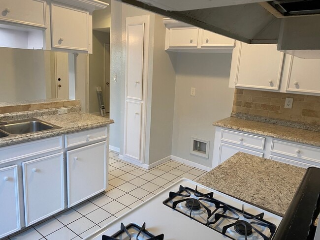 Building Photo - 20074 S Navaho Trail