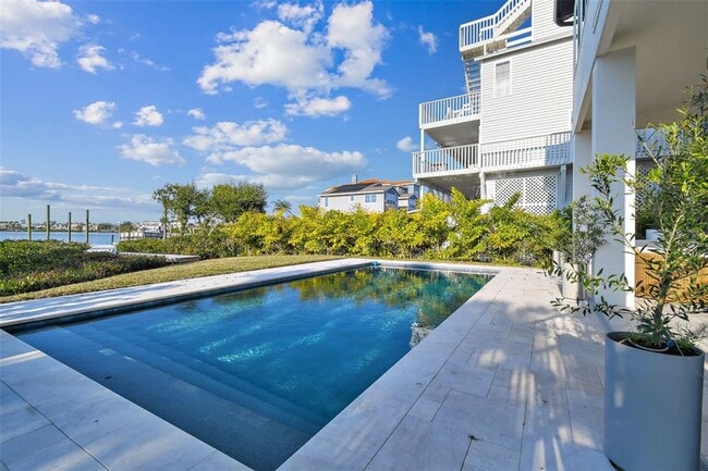 Building Photo - 1640 Seabreeze Dr