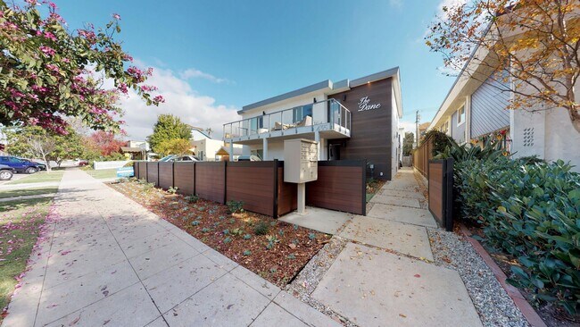 Interior Photo - The Dane