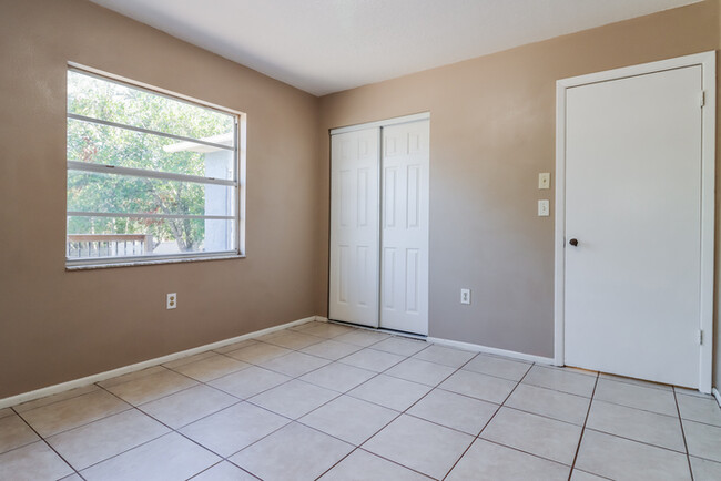 Building Photo - Charming 3-Bedroom in Spring Hill, FL!