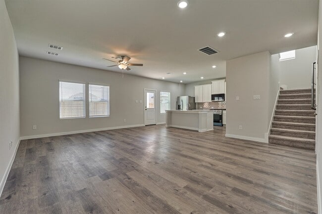 Building Photo - 294 Brazen Forest Trl