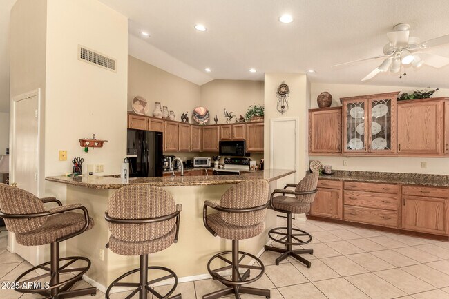 Building Photo - 9559 E Sunburst Dr