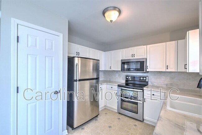 Building Photo - 17 Woolridge Way