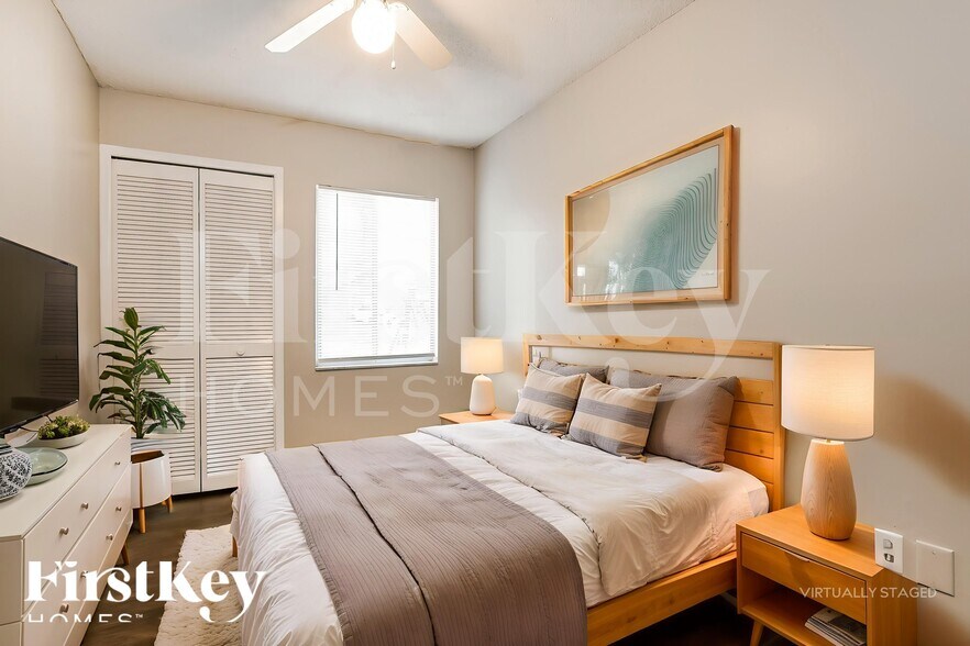 Building Photo - 111 Wildwood Dr