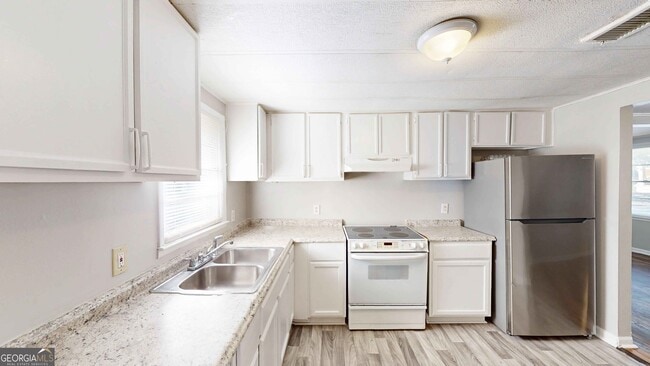 Building Photo - 1092 W Adrian Cir SW