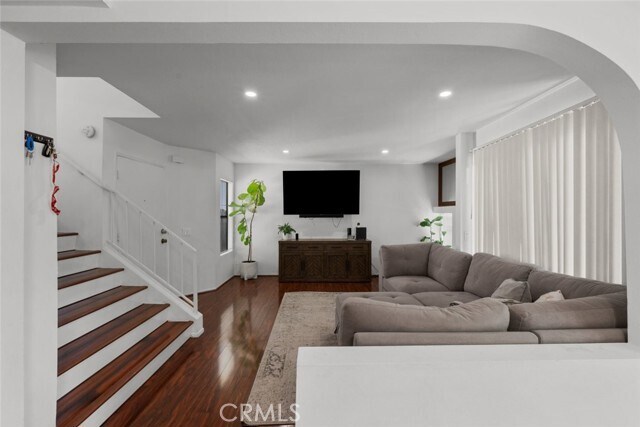 Building Photo - 13825 Beaver St