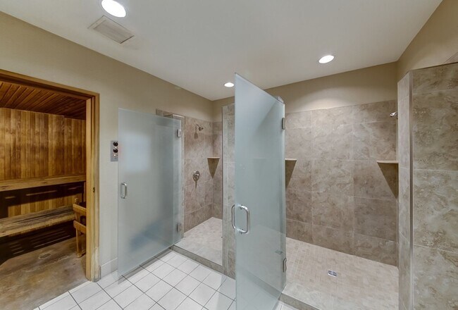 Building Photo - Meridian 2 BDR /2 BATH Luxury Condo - RESO...