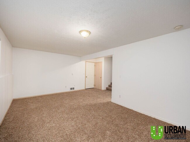 Building Photo - Mission Ave. 15313-15315 E