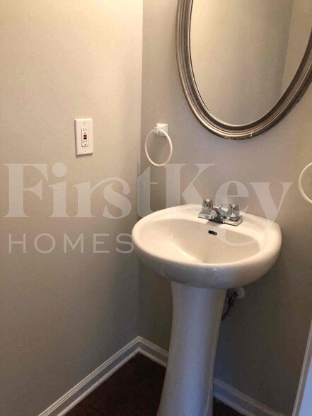 Building Photo - 194 Eastridge Way