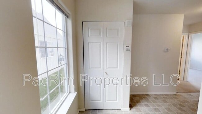 Building Photo - 5740 Sapphire Loop