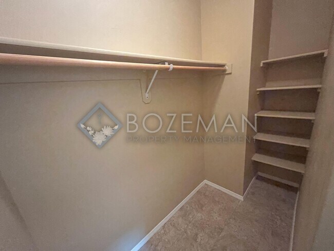 Building Photo - 270 Pond Lily Dr