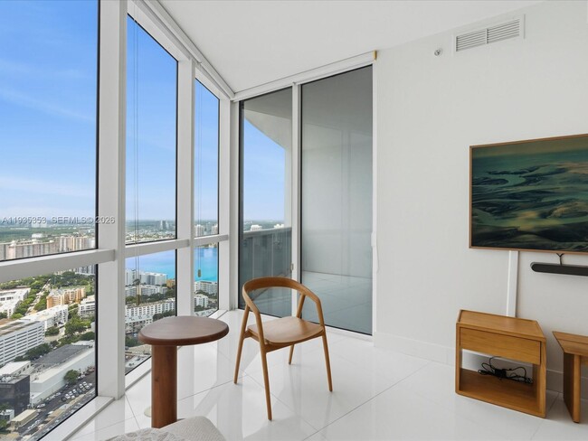 Building Photo - 18201 Collins Ave