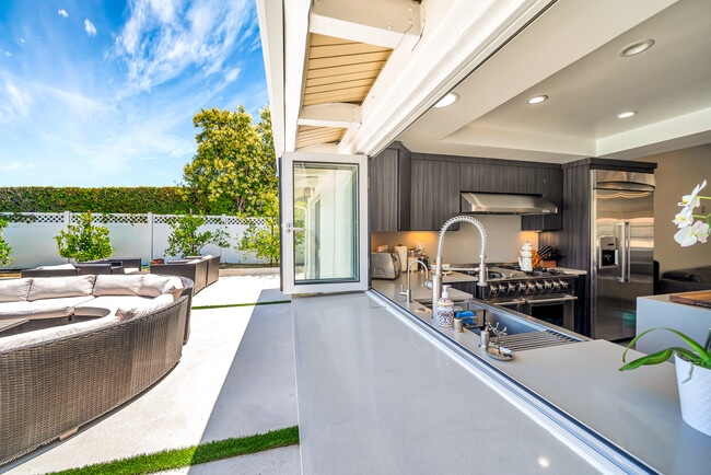 Building Photo - 22374 Algunas Rd