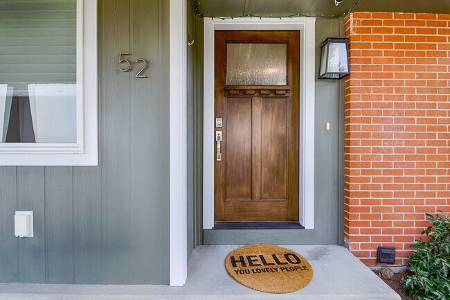 Building Photo - Boise, Beautiful home in the Foothills with lots of privacy