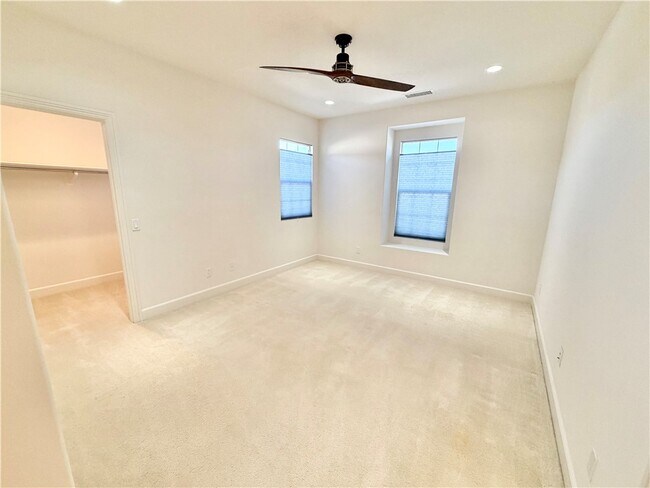 Building Photo - 110 Briar Rose