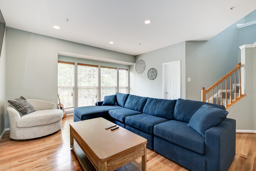 (Shared common area) - 4113 Windflower Way