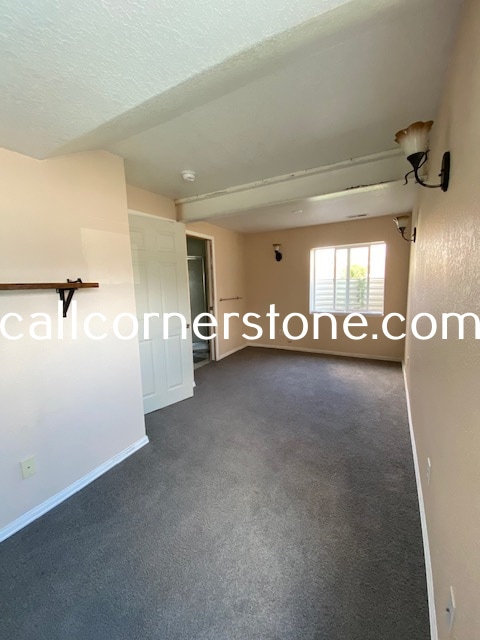 Building Photo - 7511 Barn Owl Dr