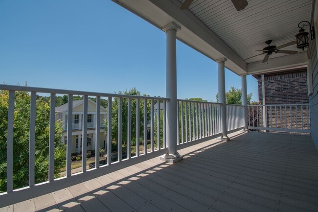 Building Photo - Luxurious Executive Row House in Northeast Fayetteville! Lawn care included!