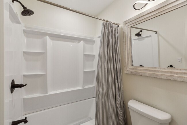 Building Photo - Chic & Modern North Charleston Home with Spacious Backyard