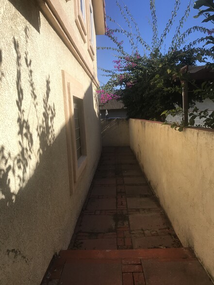 Building Photo - 1304 Mackay Ln