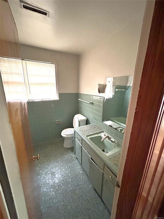 Building Photo - 3616 Gaston Ave