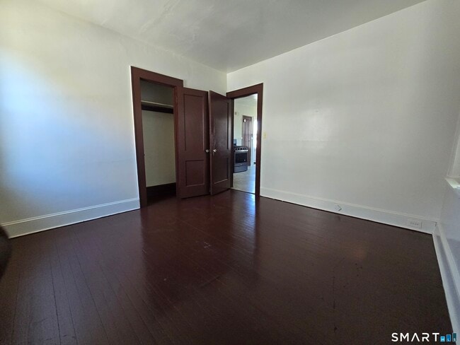 Building Photo - 125 Hollister Ave