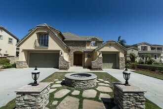 Building Photo - Single Family Golf Course Home for rent in...