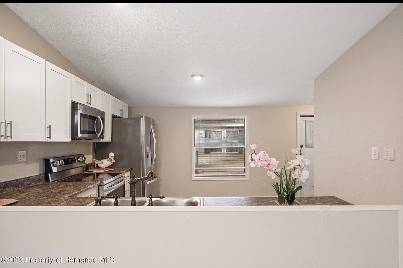 Building Photo - 138 Arkays Ave