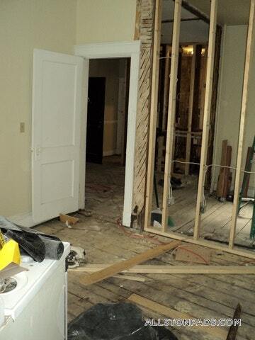 Building Photo - 1189 Commonwealth Ave